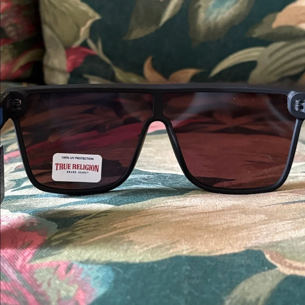Brand New True Religion Mirrored Lens Black Frame Shield Aviator Sunglasses